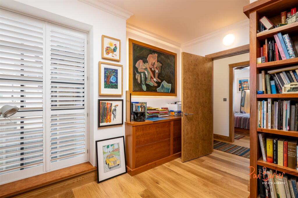 Additional property image - Grange Street, St. Albans
