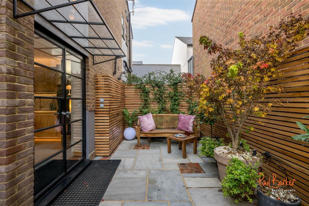 Additional property image - Grange Street, St. Albans