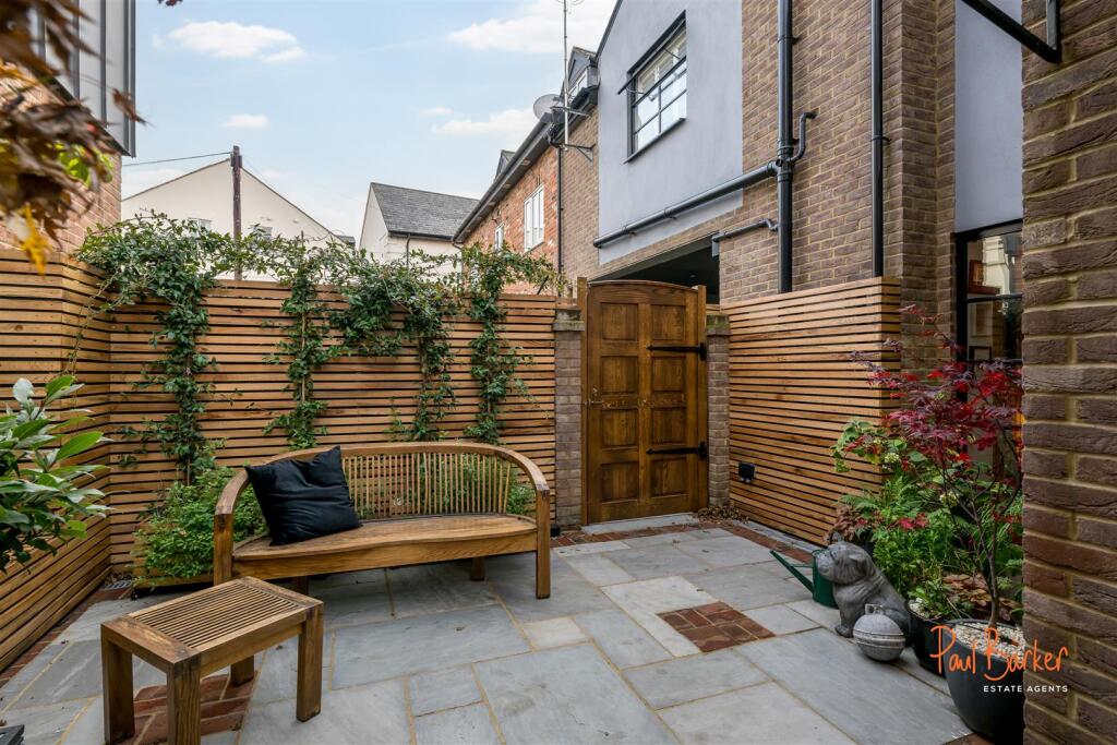 Additional property image - Grange Street, St. Albans