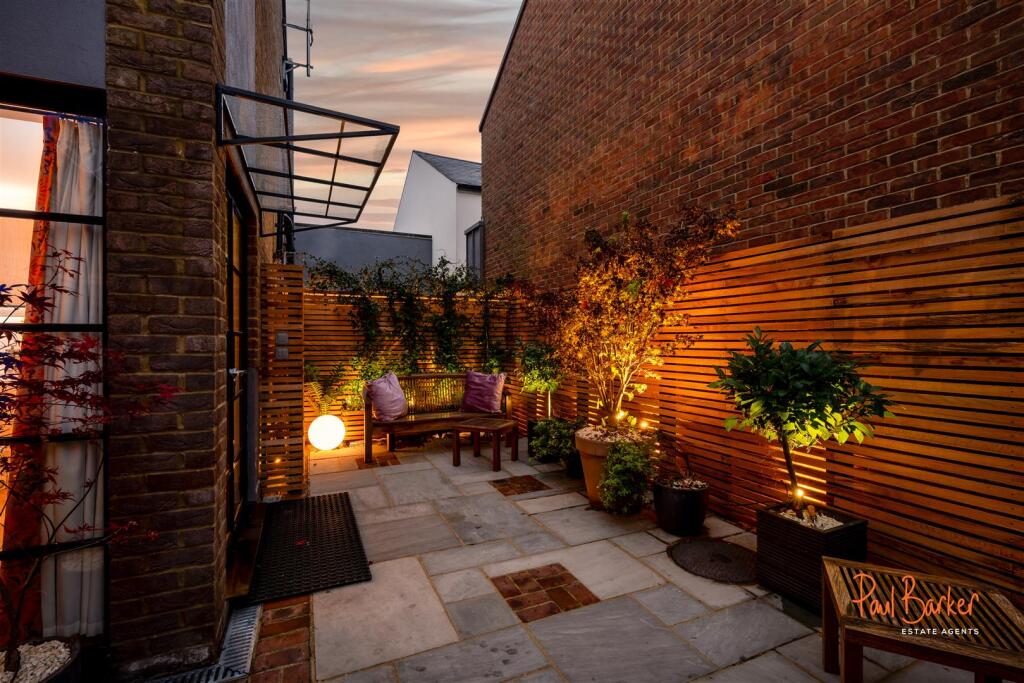 Additional property image - Grange Street, St. Albans