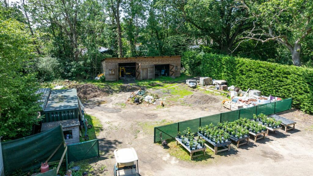Additional property image - Lye Lane, Bricket Wood