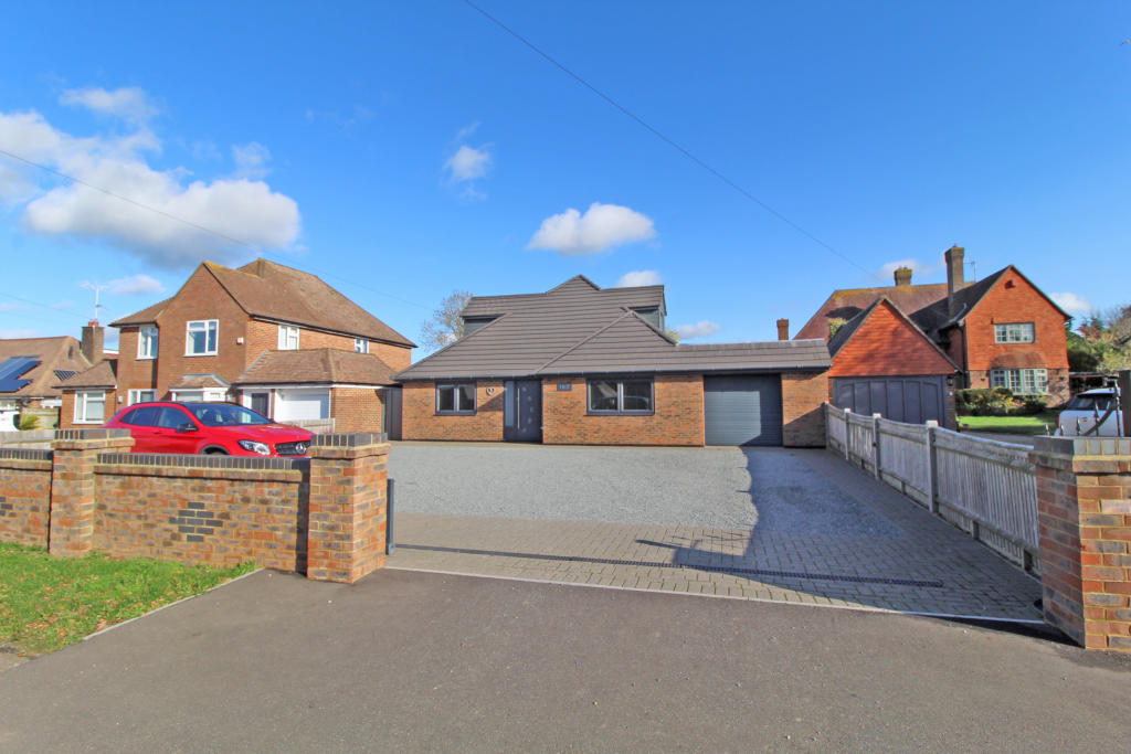 3 bedroom detached bungalow for sale in London Road, North Hailsham, BN27