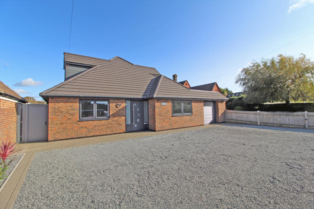 3 bedroom detached bungalow for sale in London Road, North Hailsham, BN27