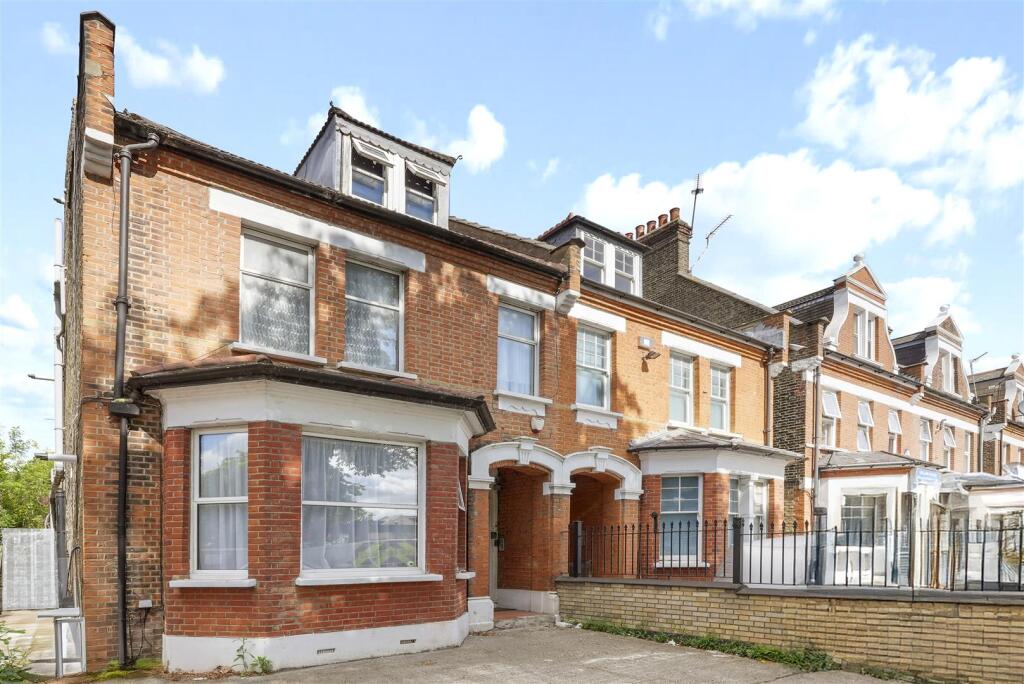 Main image of property: Green Lanes, London