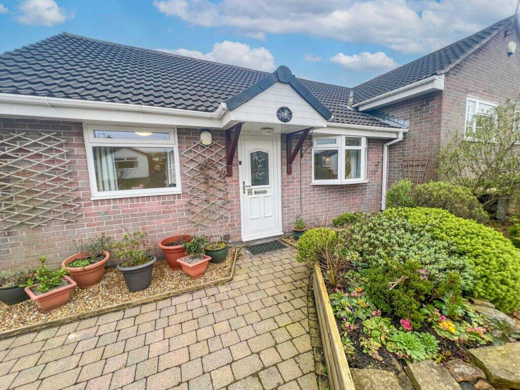 2 bedroom semidetached bungalow for sale in The Moorlands, Weir, Bacup