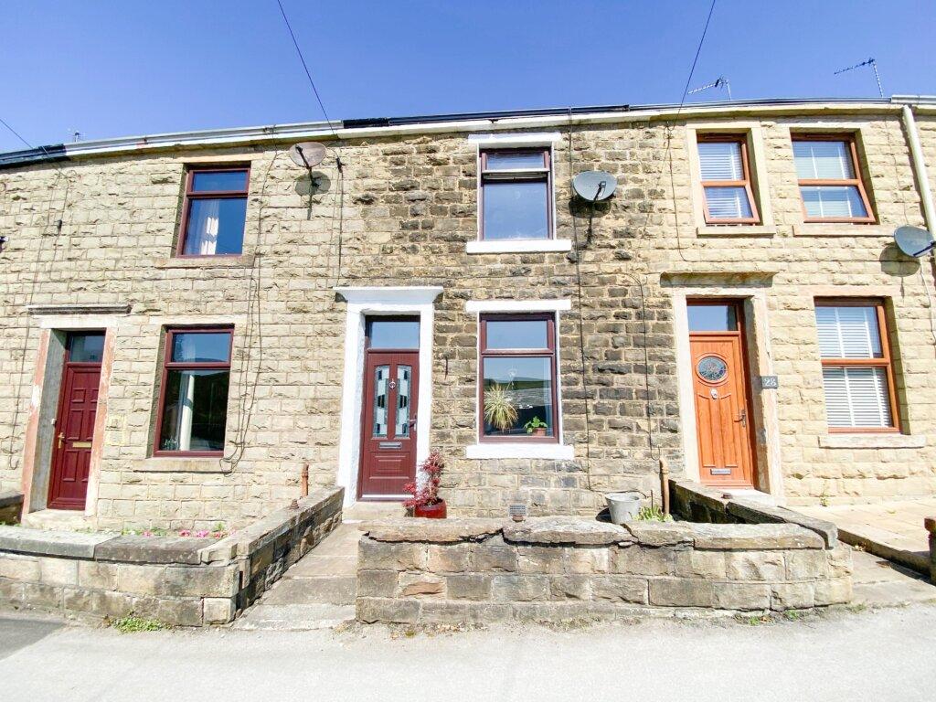 2 bedroom terraced house for sale in Burnley Road, Clowbridge, Burnley