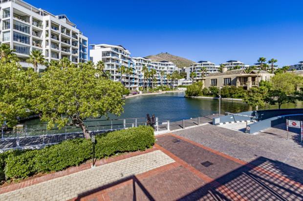 Main image of property: 402 Bannockburn, 2 Marina One Quay Street, Waterfront, Cape Town