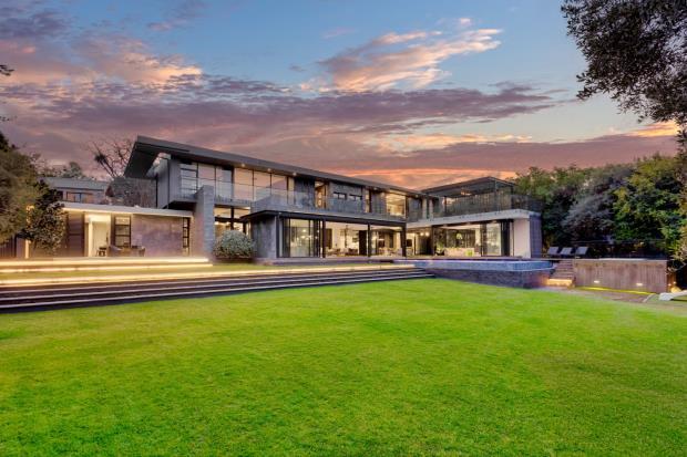 Main image of property: 75a Boundary Road, Illovo, Johannesburg, South Africa