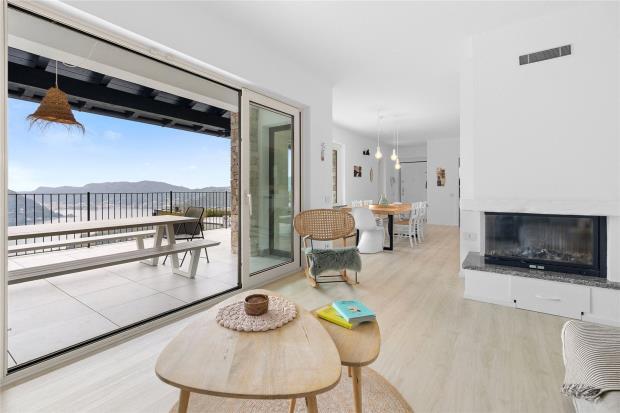 Main image of property: Via Colonna, Cernobbio, Como, Italy