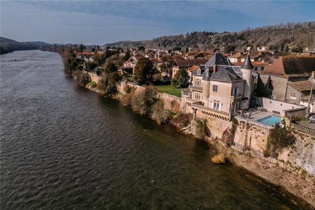 Main image of property: Chateau Lalinde, Dordogne, France