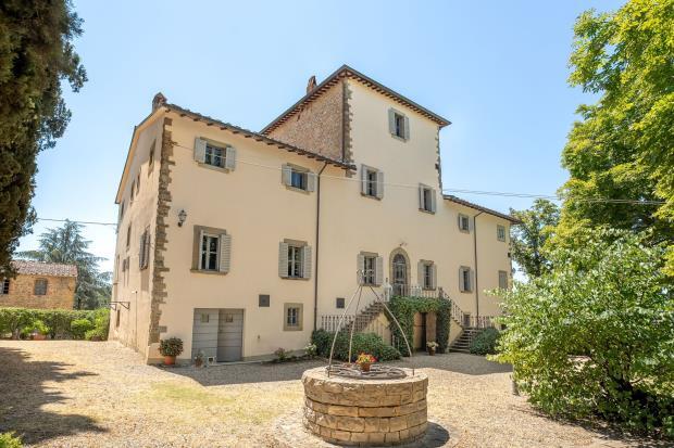 Main image of property: Villa Nobile, Arezzo, Tuscany, Italy