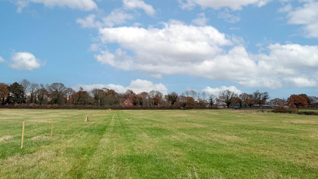 Main image of property: Ashton Pond, Lingfield, Surrey, RH7 6HY