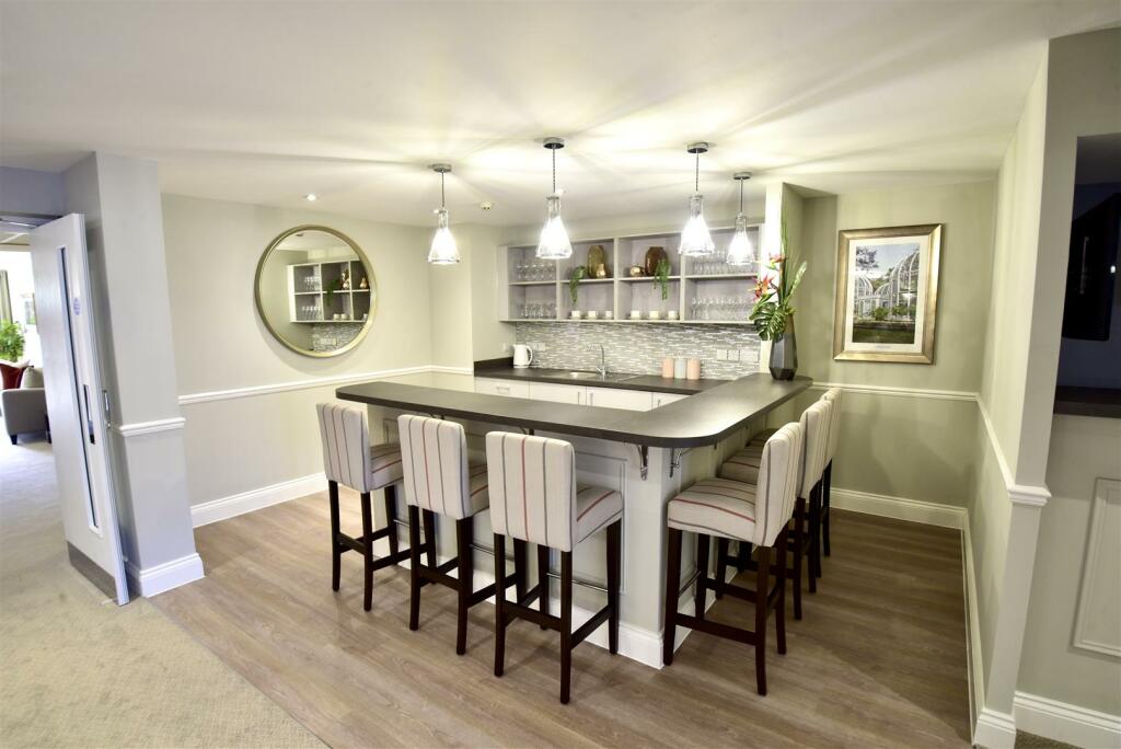 Additional property image - Highbury Lodge, Silver Street