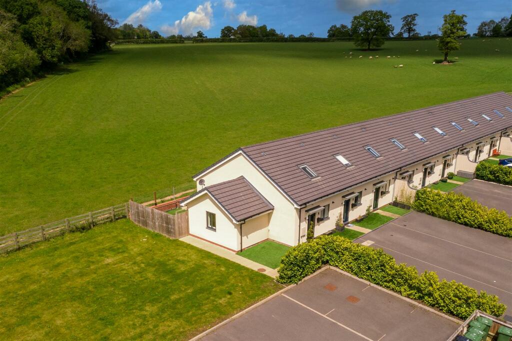2 bedroom house for sale in Hatton Grange, Brownley Green Lane, Warwick