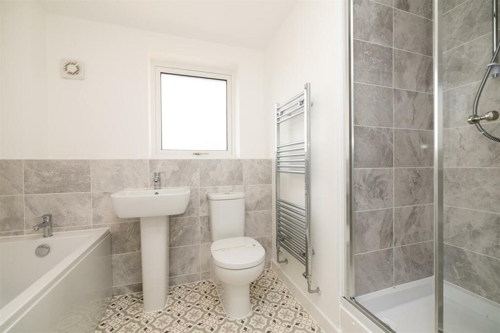 Additional property image - Meon Way Gardens, Langate Fields, Meon Vale