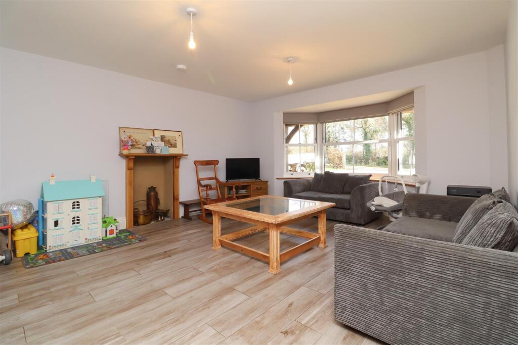 Additional property image - The Ashes, Haseley Knob, Warwick