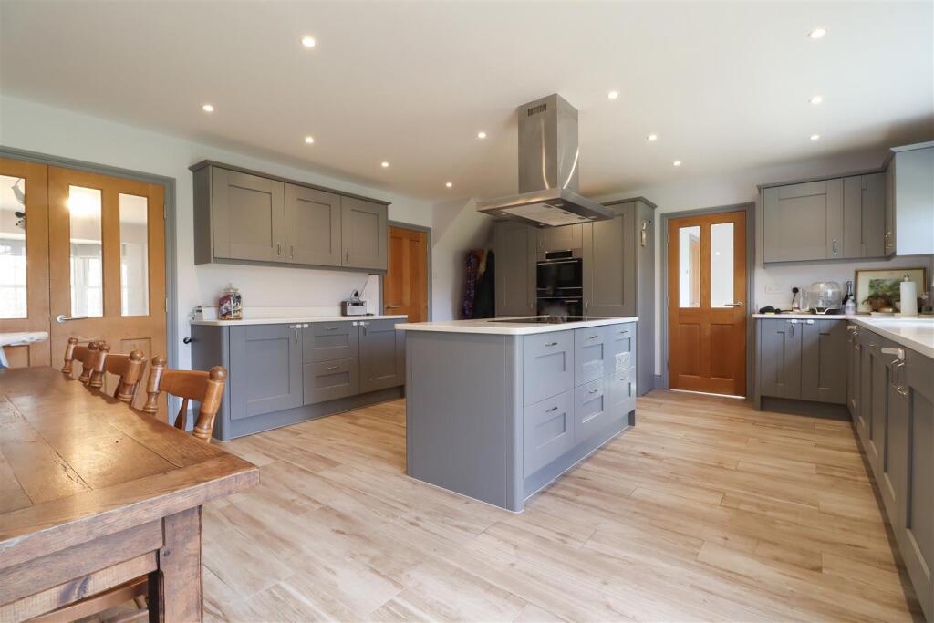 Additional property image - The Ashes, Haseley Knob, Warwick
