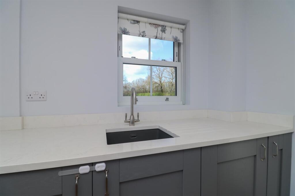 Additional property image - The Ashes, Haseley Knob, Warwick