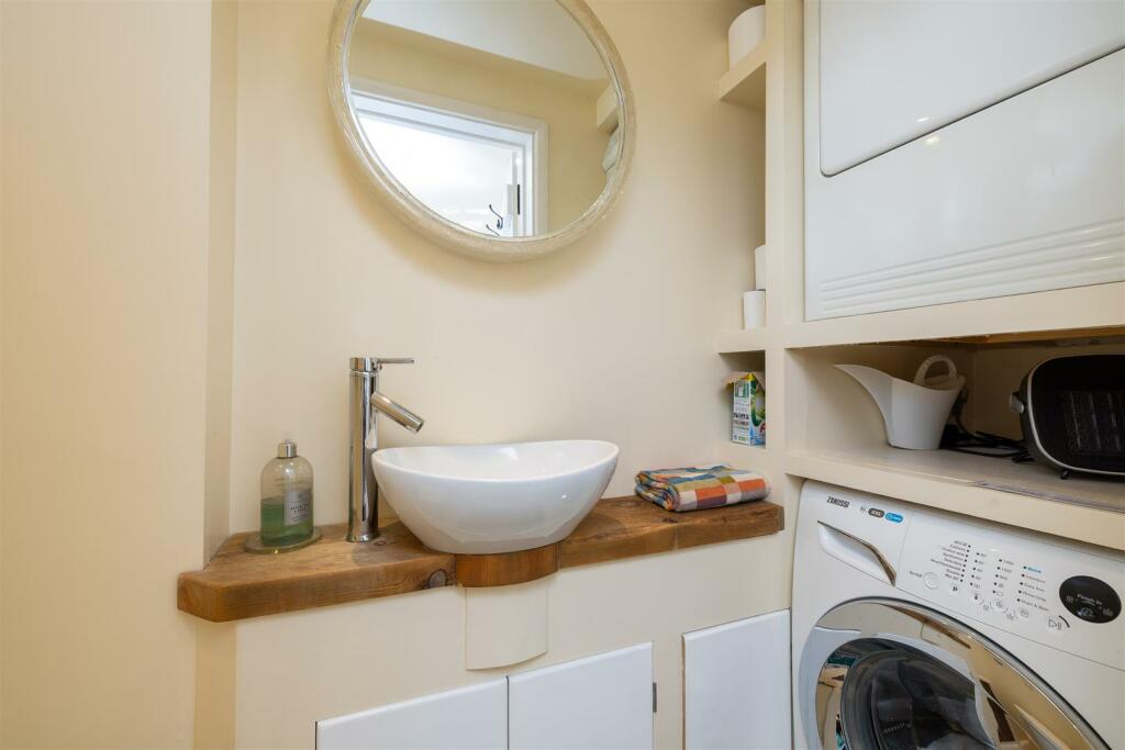 Additional property image - Avondale Cottage, Keytes Lane, Barford