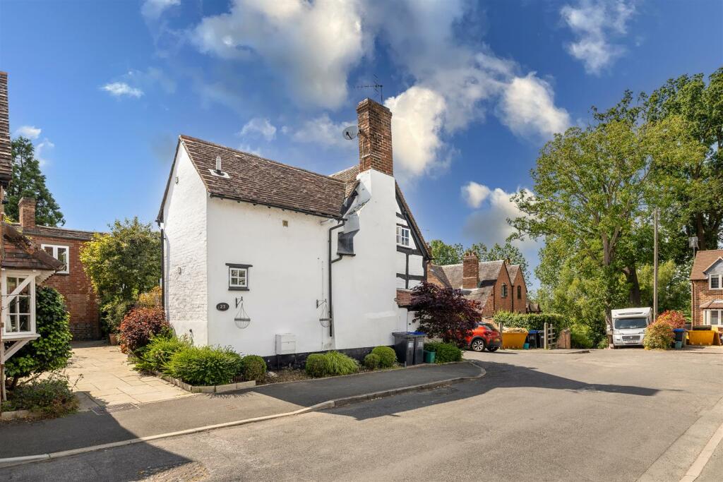 Additional property image - Avondale Cottage, Keytes Lane, Barford