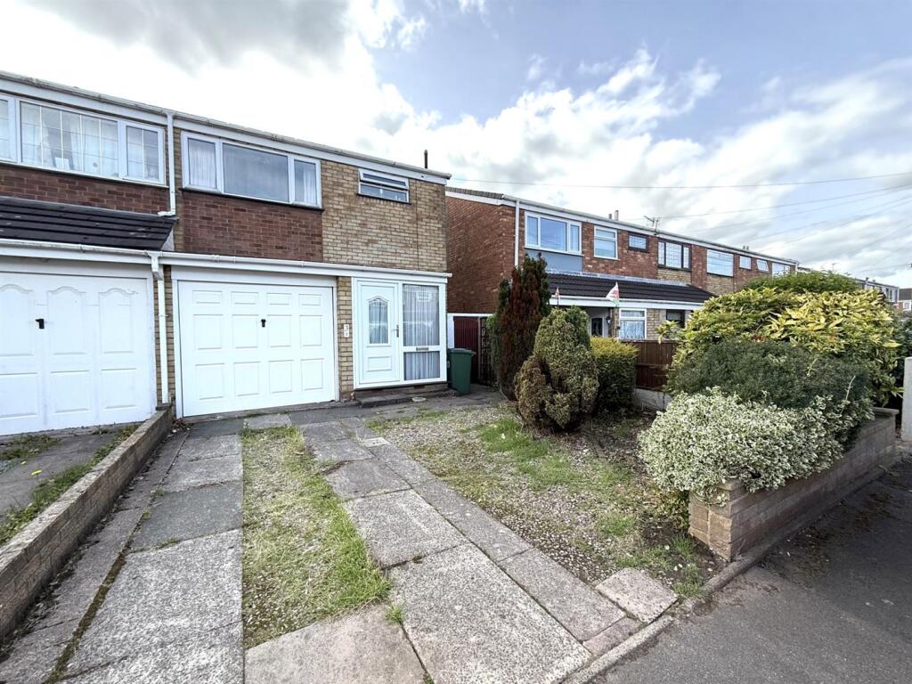 Main image of property: Clifton Avenue, Cannock
