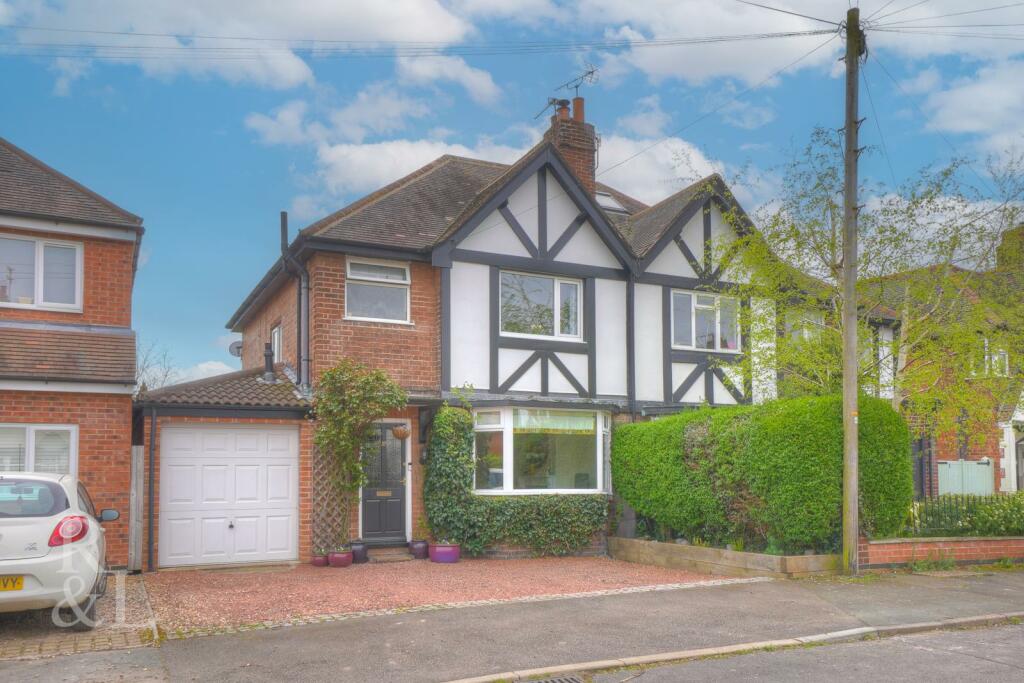 4 bedroom semi-detached house for sale in Victoria Road, Bunny, Nottingham, NG11