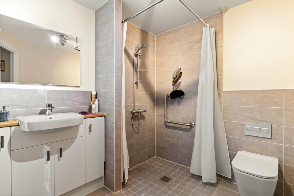 Additional image 5 of Charlton Green, Dover, CT16