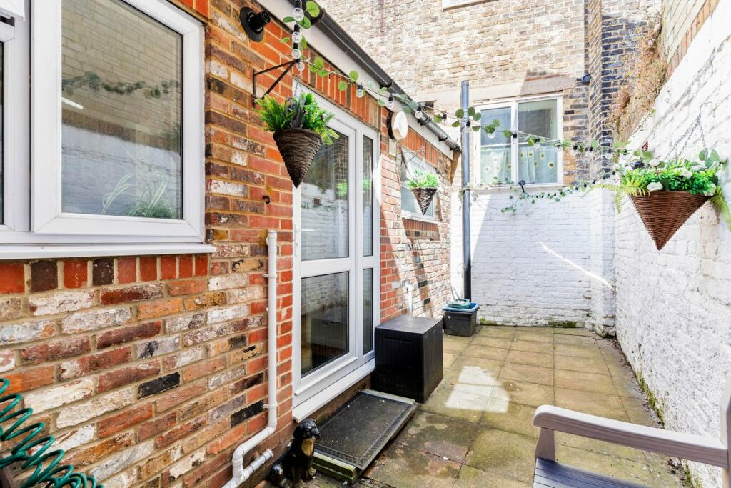 Additional image 13 of Queens Gardens, Dover, CT17