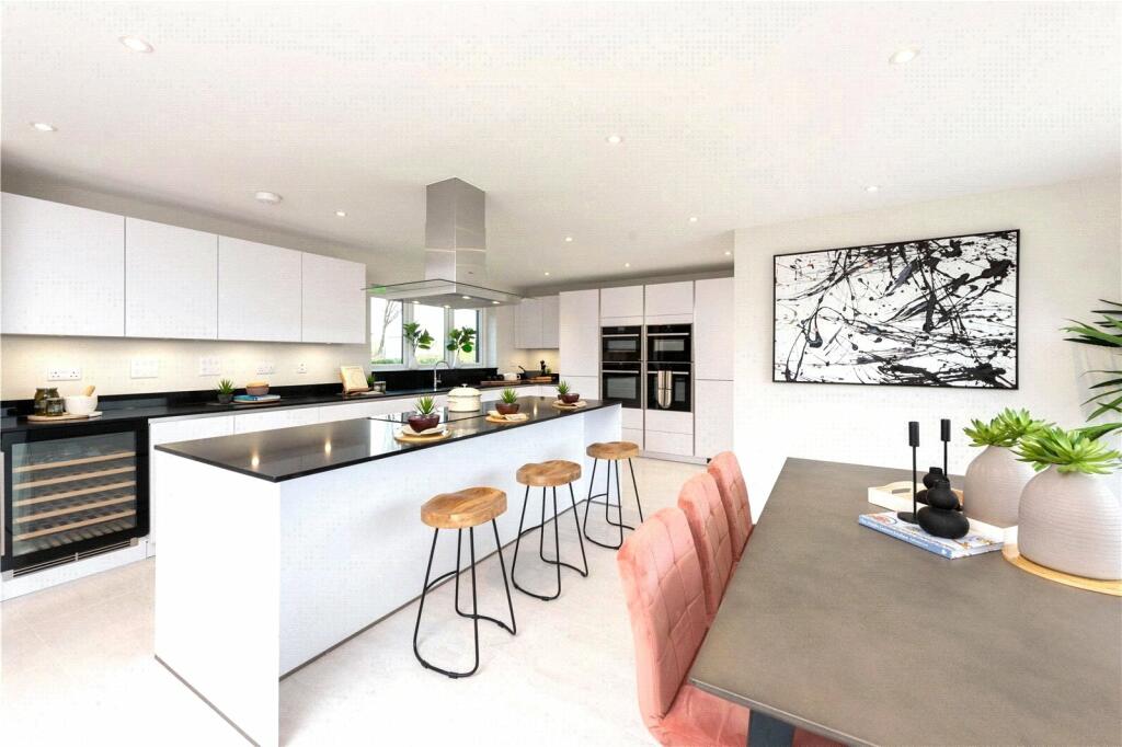 Additional property image - Manor Walk, Thaxted, CM6