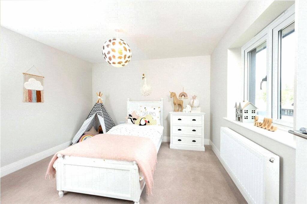Additional property image - Manor Walk, Thaxted, CM6
