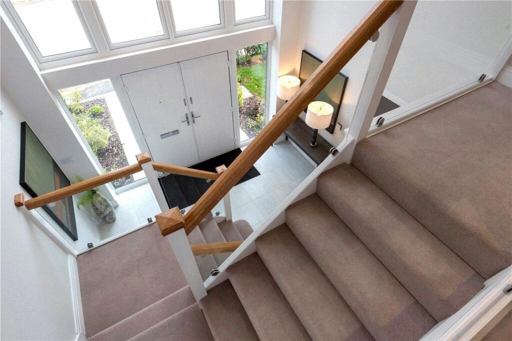Additional property image - Manor Walk, Thaxted, CM6