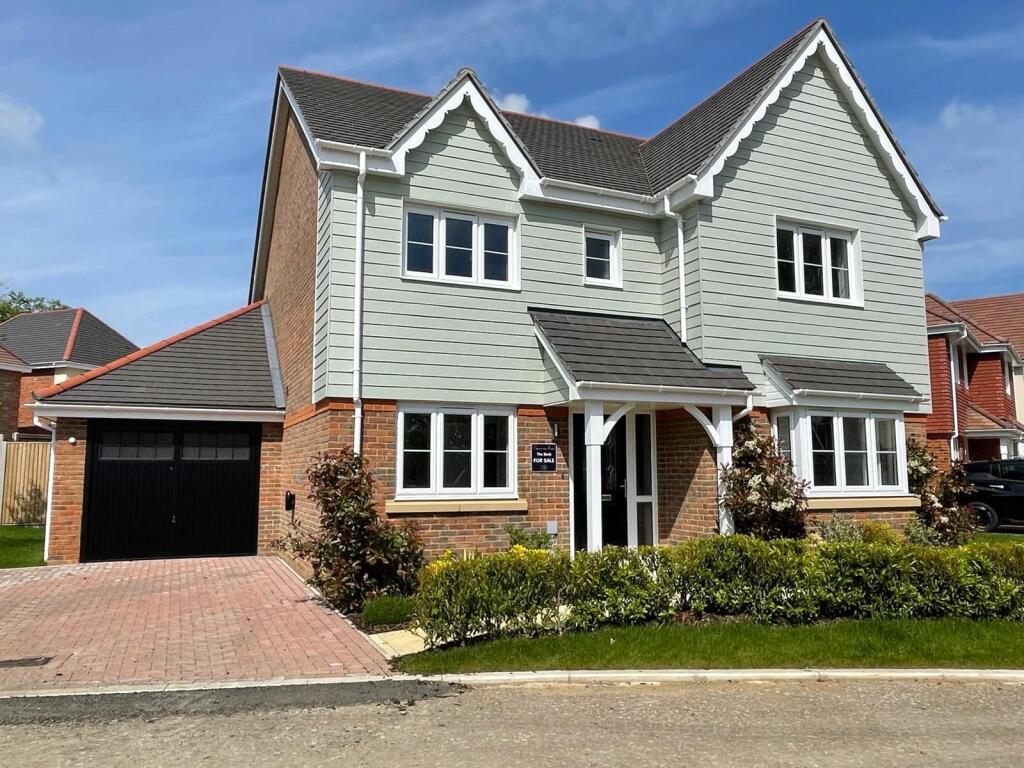 Main image of property: Castlefield, Preston, Herts, SG4