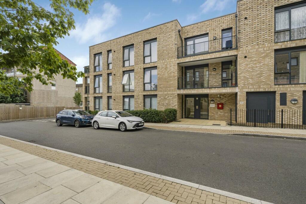 Main image of property: Selene Court, 6 Dollis Valley Drive, Barnet, EN5