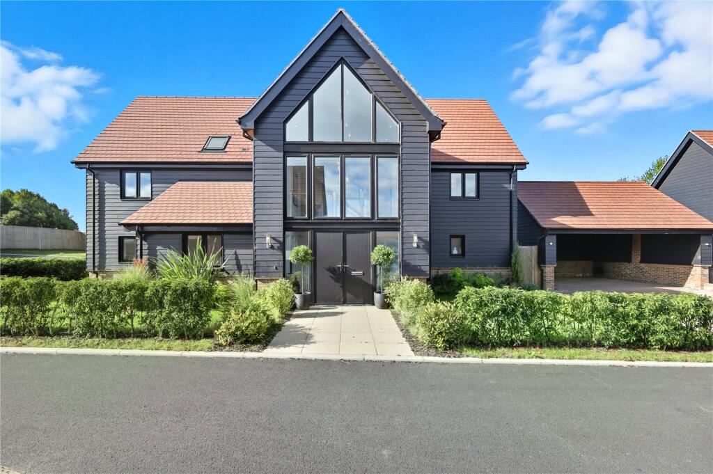 Main image of property: Manor Walk, Thaxted, Essex, CM6