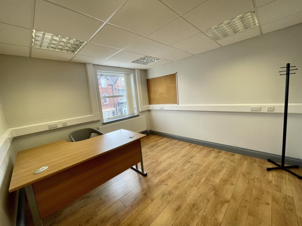Additional property image - Lake Place, Hoylake, CH47