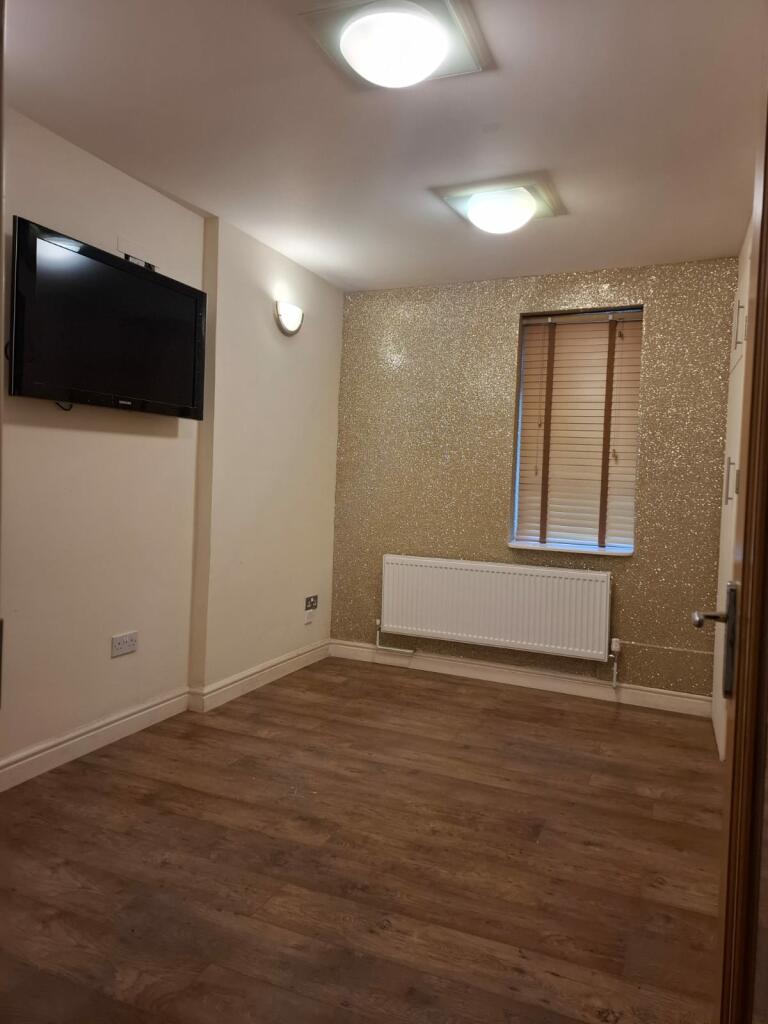 Additional property image - Grange Road West, Wirral, CH41
