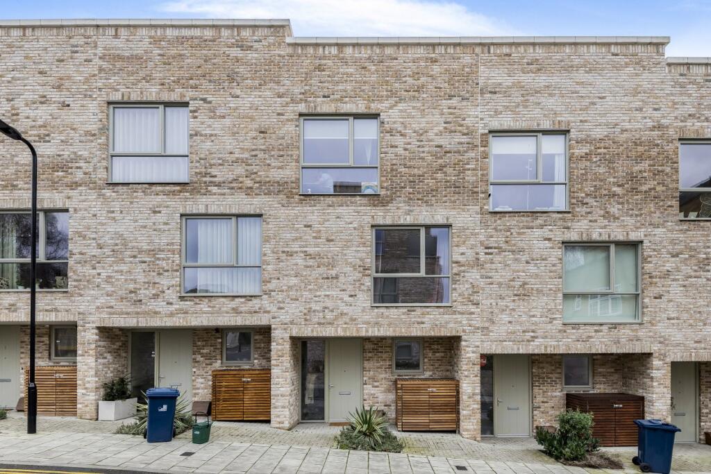 Main image of property: Davenant Way, Acton, London, W3