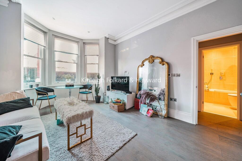 Main image of property: Twyford Avenue, London, W3