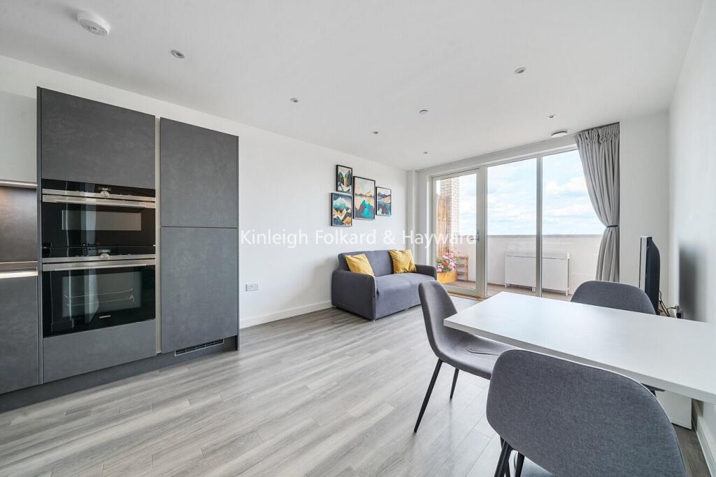 Main image of property: Avenue Road, London, W3
