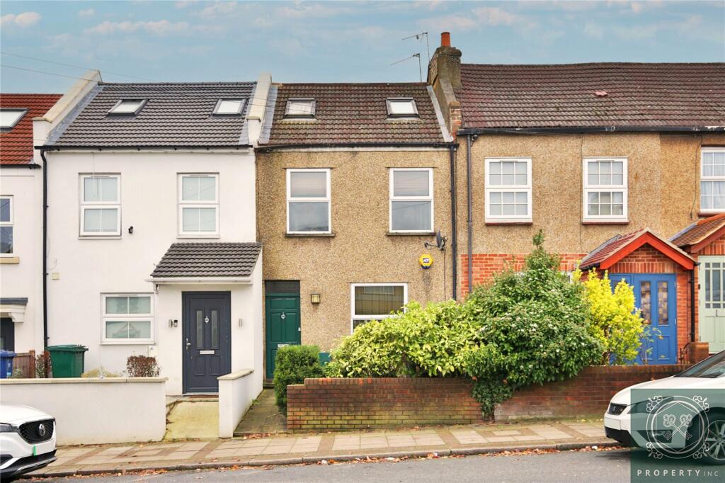 Main image of property: Oakleigh Road North, London, N20