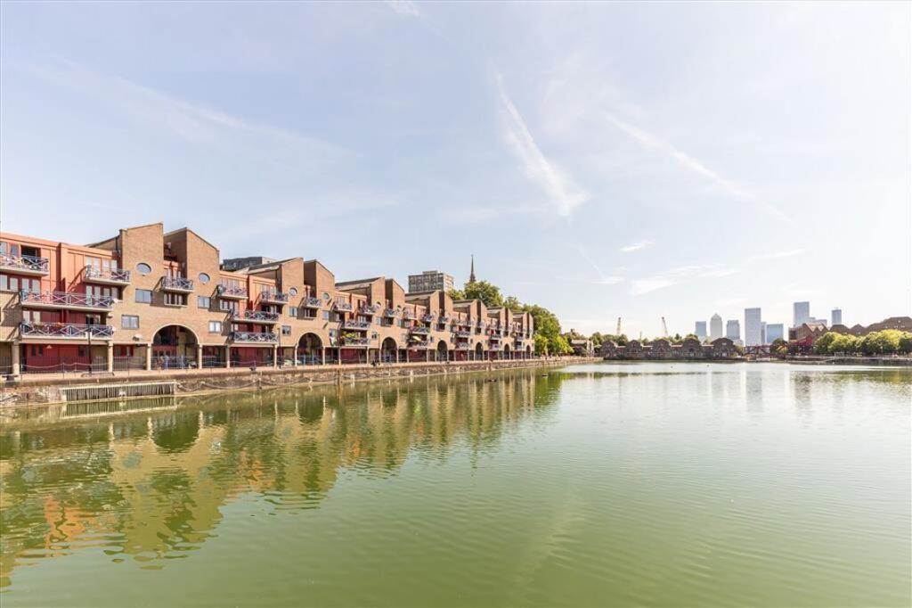 Main image of property: Maynards Quay, Wapping