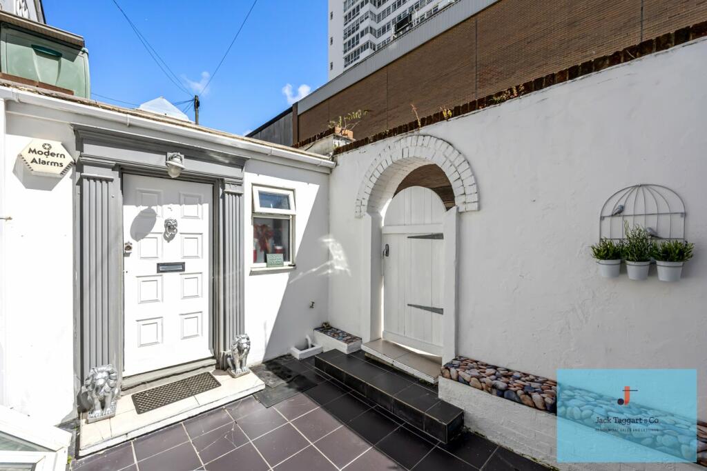 Additional property image - Queensbury Mews, Brighton, BN1