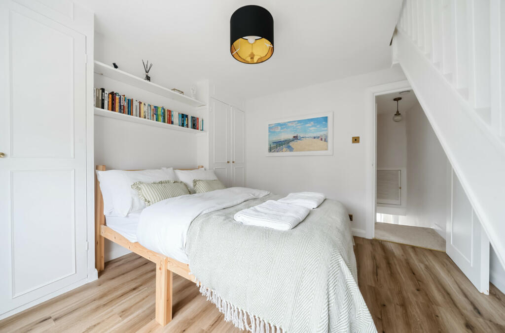Additional property image - Upper St James's Street, Brighton, BN2
