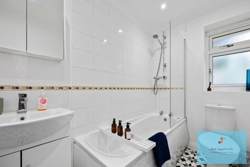Additional property image - Caisters Close, Hove, BN3