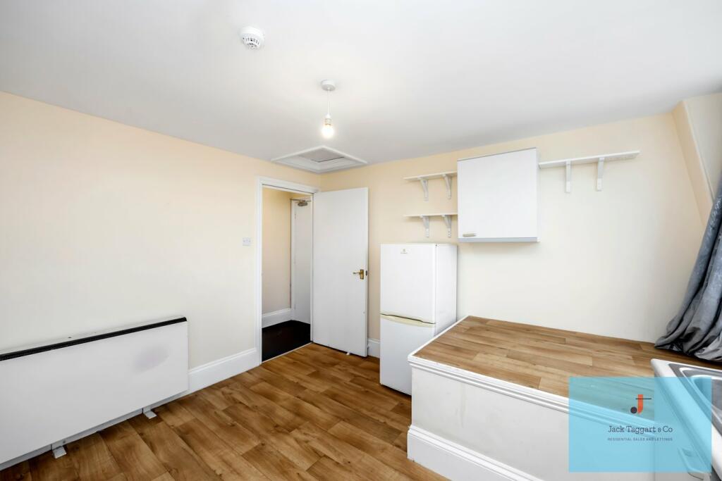 Additional property image - Western Road, Brighton, BN1
