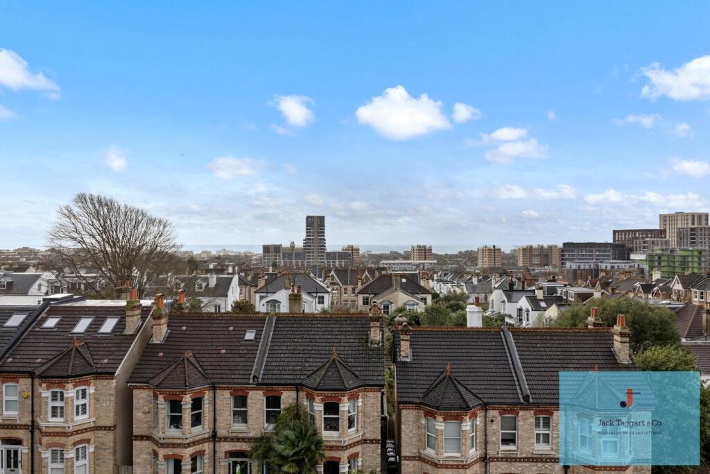 Additional property image - Hove Park Gardens, Hove, BN3