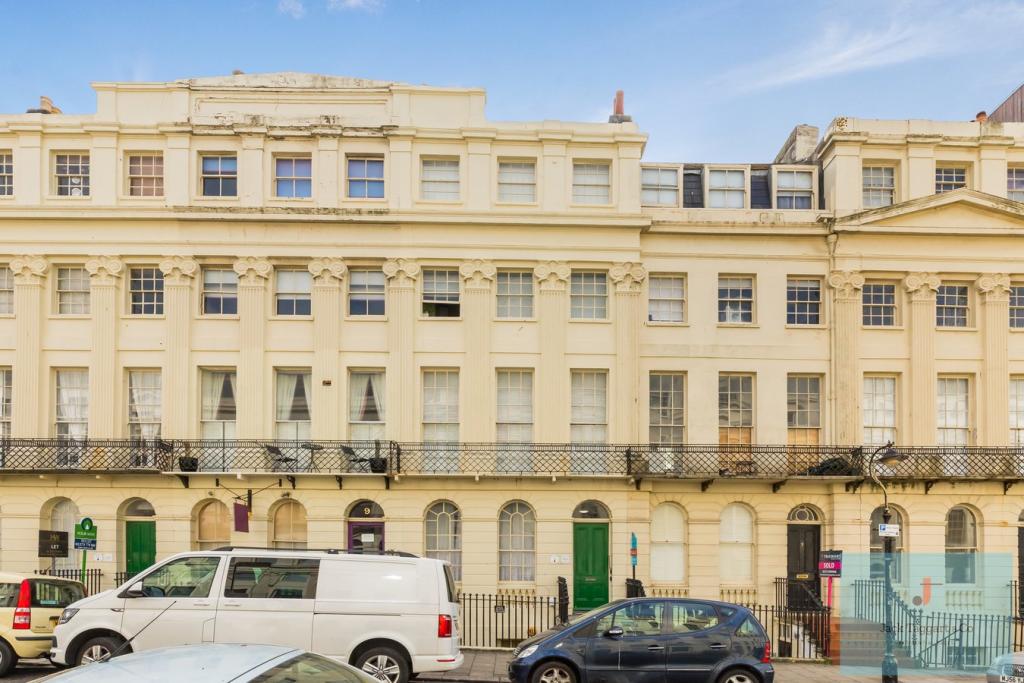 1 bedroom apartment for rent in Oriental Place, Brighton, BN1