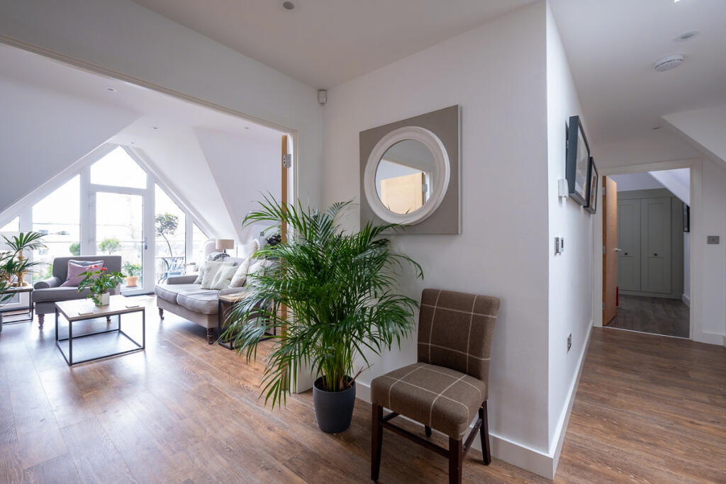 Additional property image - Guys Cliffe Avenue, Leamington Spa, CV32