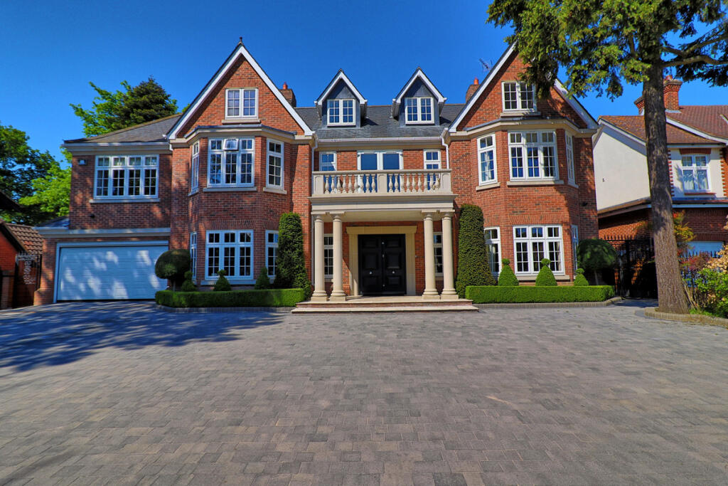 Main image of property: Parkstone Avenue, Hornchurch, RM11