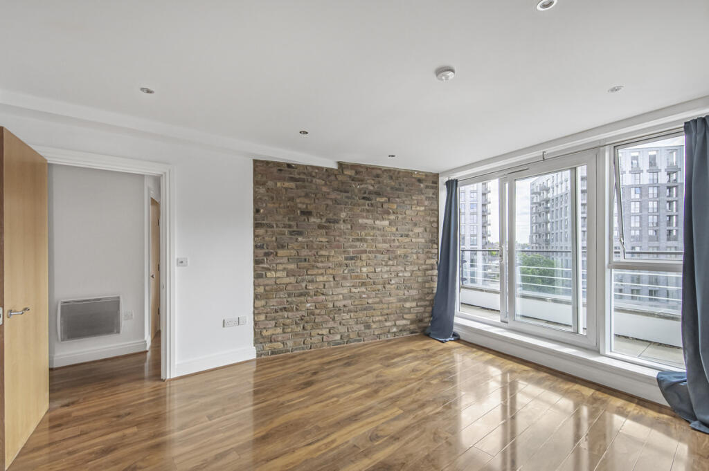 Main image of property: Smugglers Way, London, SW18